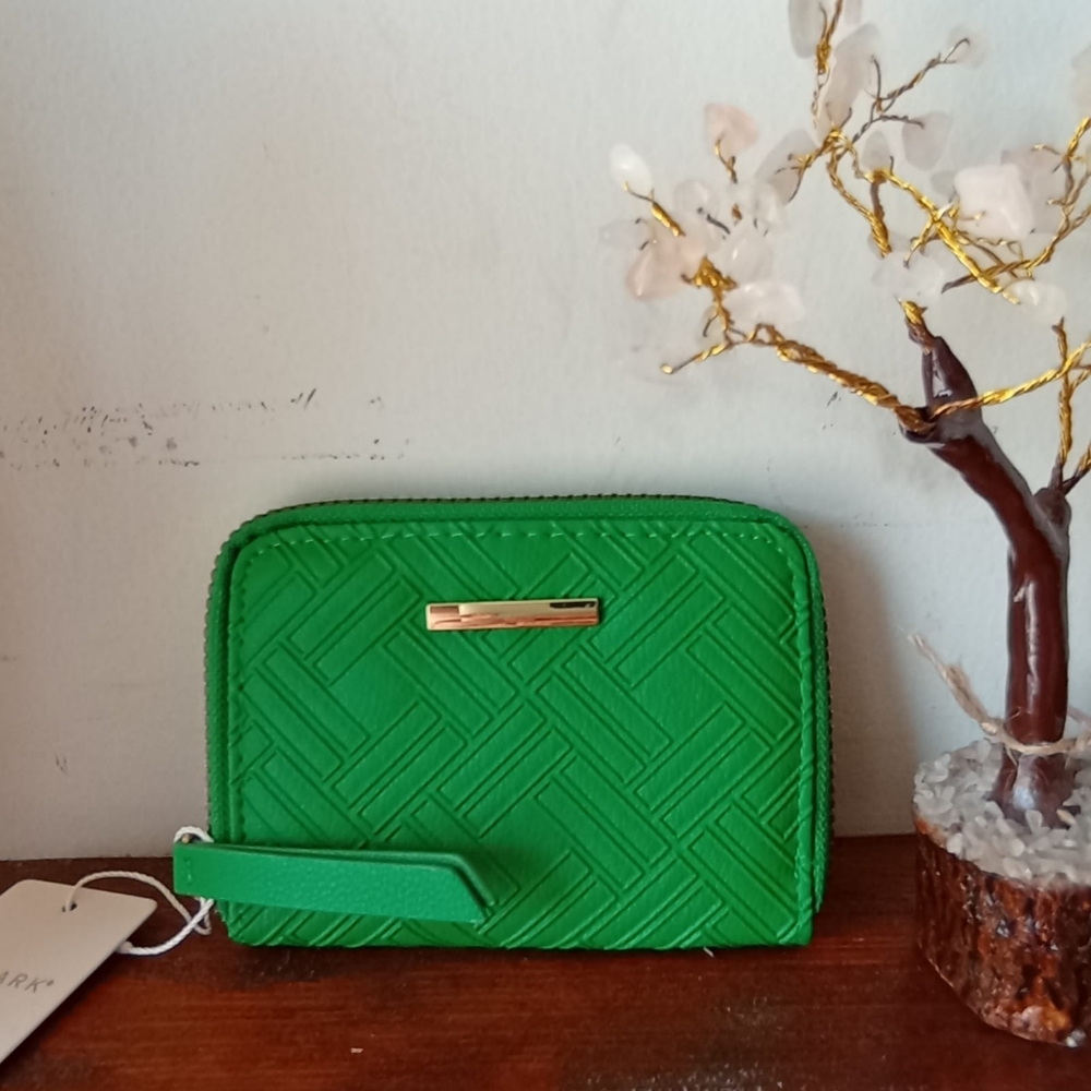 Primark New with Tags Green Wallet - Picture 2 of 8